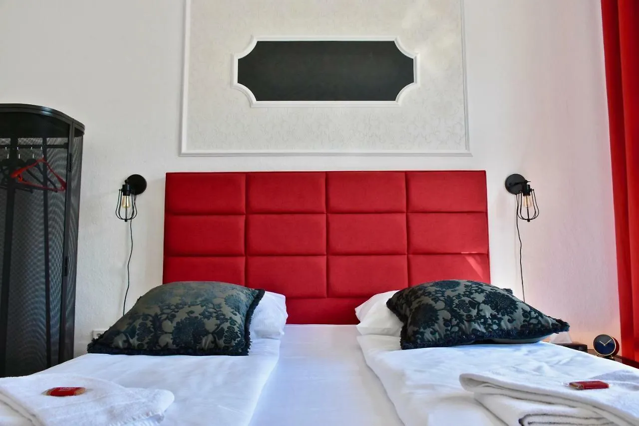 Apartments Im Thueringer Hof Berlin