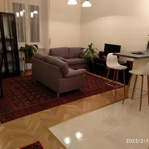  Apartment A Quiet Place In The Heart Of The Hungary